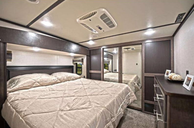 crossroads cruiser bedroom